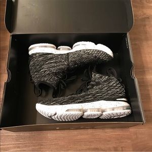 Lebron 15 ashes Nike basketball shoes size 11.5